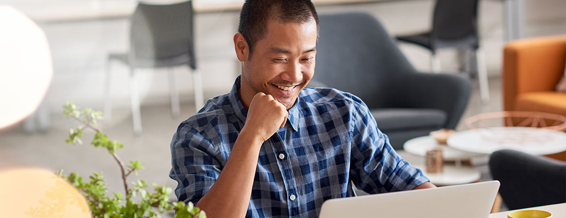 Boot camp guy on computer