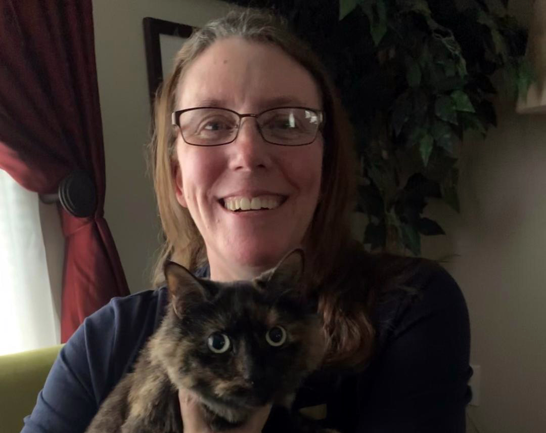 JoAnne Fischer with cat