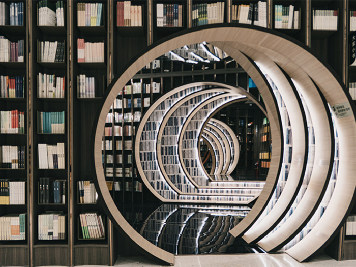 Bookshelf circular